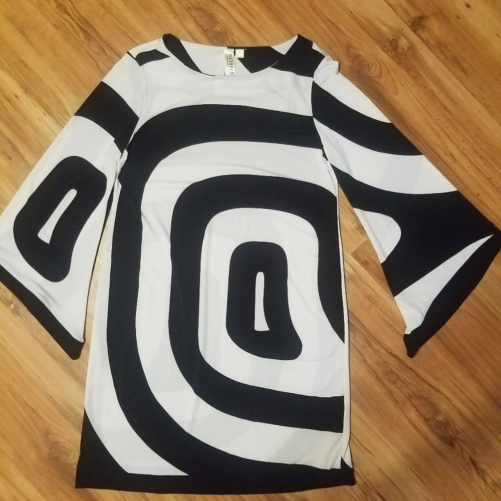 Dress - Picture 4 of 8